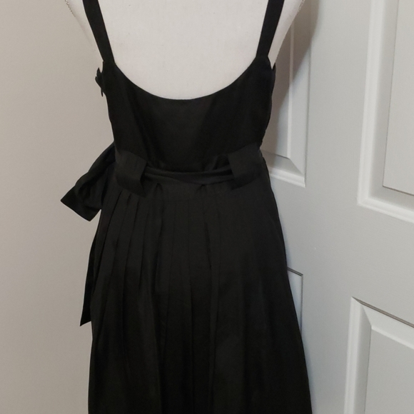 Black silk cocktail dress sz 10 - Picture 3 of 6